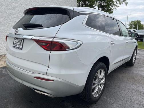 2023 Buick Enclave Essence AWD