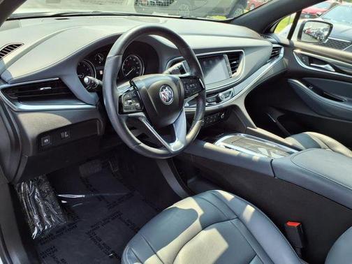 2023 Buick Enclave Essence AWD