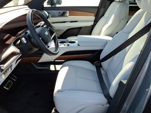 Argent Silver Metallic 2027 Cadillac VISTIQ Sport