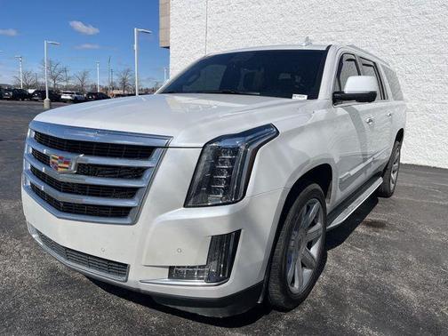 2016 Cadillac Escalade ESV Luxury