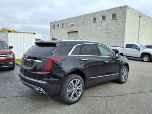 2025 Cadillac XT5 Premium Luxury