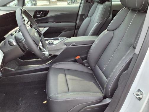 2025 Cadillac OPTIQ Sport 2 AWD
