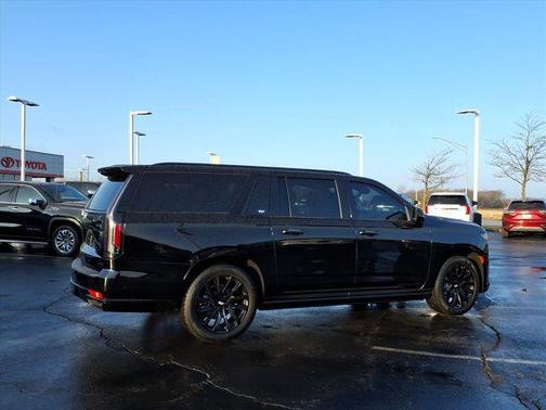 2023 Cadillac Escalade ESV Sport