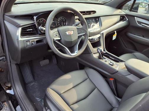 2025 Cadillac XT6 Luxury AWD