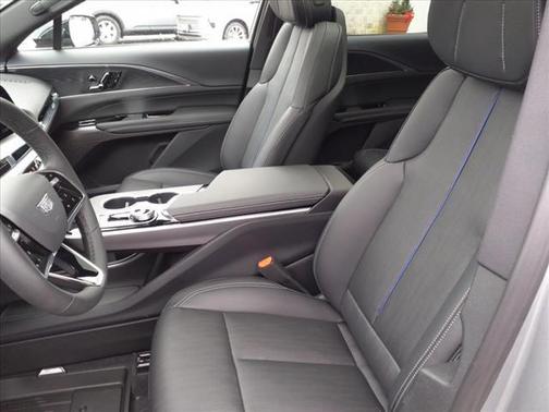 2025 Cadillac LYRIQ Luxury w/1SC