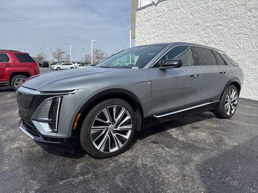 Argent Silver Metallic 2025 Cadillac LYRIQ Luxury