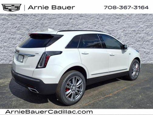 2025 Cadillac XT5 Sport