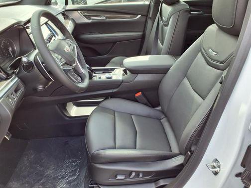 2025 Cadillac XT5 Sport