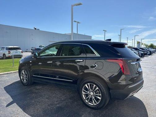 Stellar Black Metallic 2020 Cadillac XT5 Premium Luxury