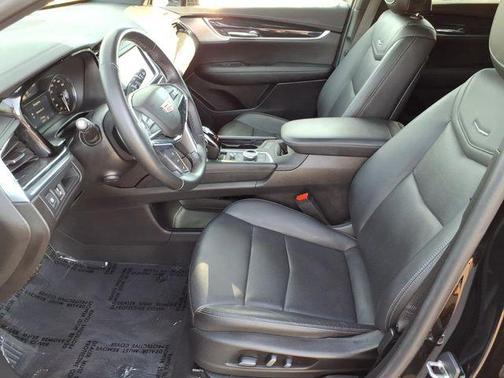 Stellar Black Metallic 2020 Cadillac XT5 Premium Luxury
