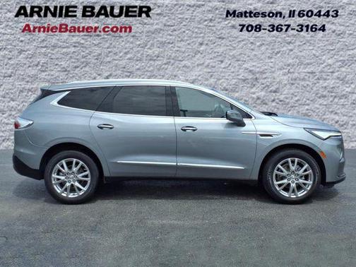 2023 Buick Enclave Essence AWD