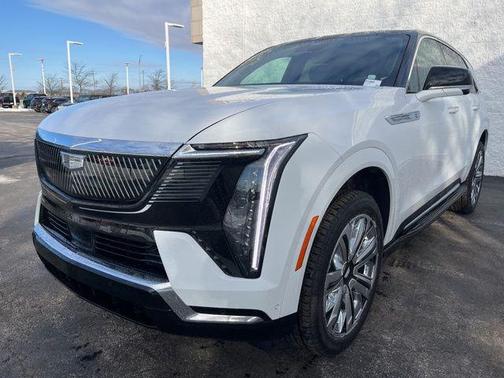 2025 Cadillac Escalade IQ Luxury 2