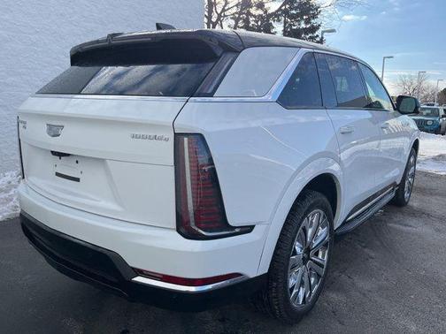 2025 Cadillac Escalade IQ Luxury 2