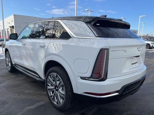 2025 Cadillac Escalade IQ Luxury 2