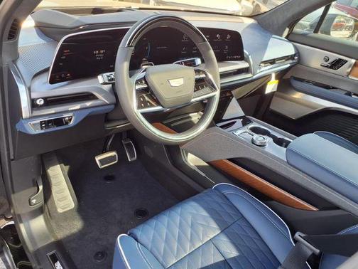 2026 Cadillac VISTIQ Premium Luxury