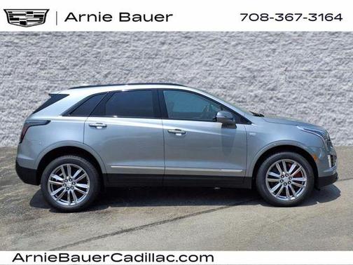 2025 Cadillac XT5 Sport