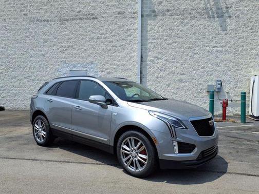 2025 Cadillac XT5 Sport