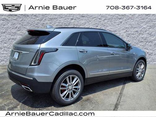 2025 Cadillac XT5 Sport