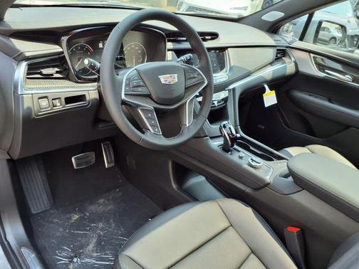 2025 Cadillac XT5 Sport
