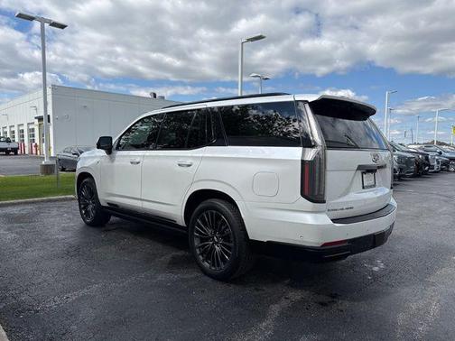 Crystal White Tricoat 2025 Cadillac Escalade Sport Platinum