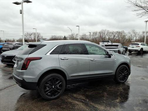 Argent Silver Metallic 2026 Cadillac XT5 Premium Luxury