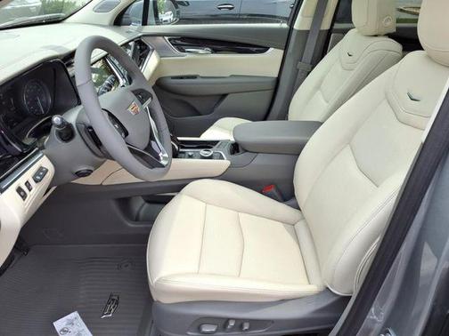 2025 Cadillac XT6 Premium Luxury AWD