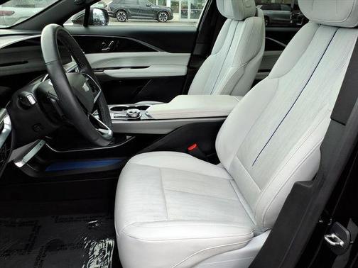 Stellar Black Metallic 2024 Cadillac LYRIQ Luxury