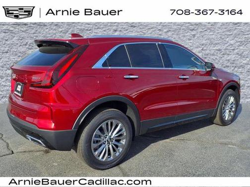 2025 Cadillac XT4 Premium Luxury