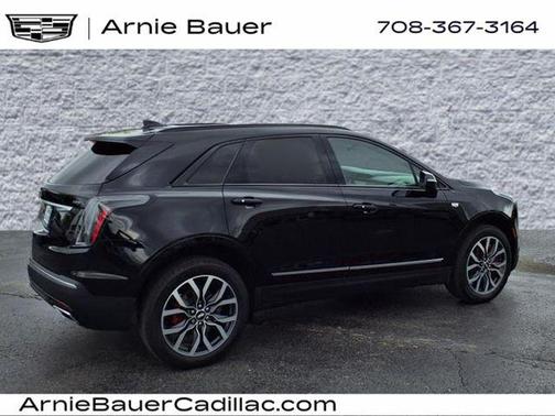 2022 Cadillac XT5 Sport