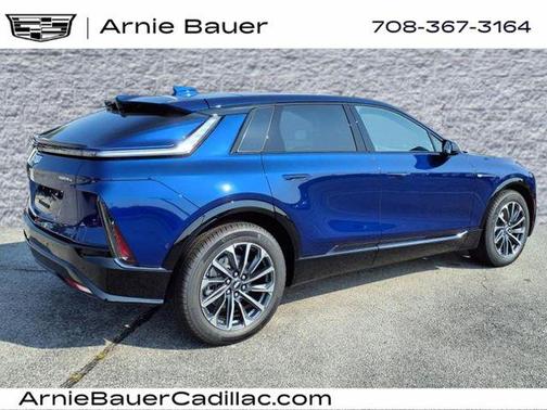 2025 Cadillac LYRIQ Sport