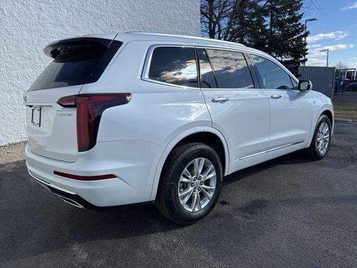 2025 Cadillac XT6 Luxury AWD