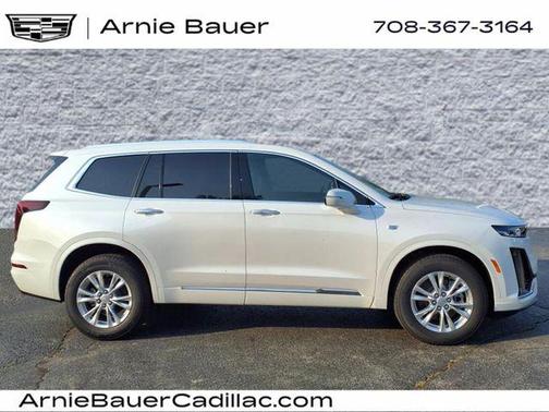 2025 Cadillac XT6 Luxury AWD