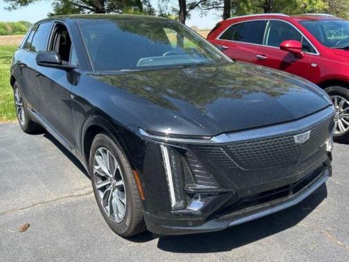 Stellar Black Metallic 2024 Cadillac LYRIQ Sport
