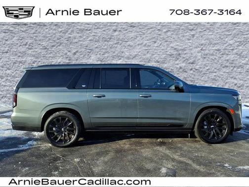 2023 Cadillac Escalade ESV Sport Platinum