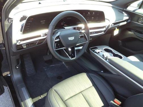 2025 Cadillac LYRIQ Luxury