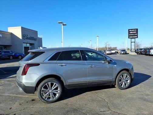 2026 Cadillac XT5 Premium Luxury