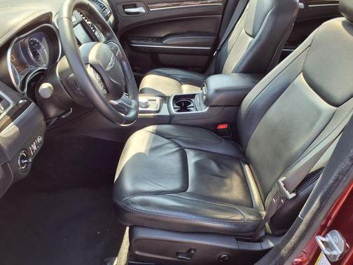 2015 Chrysler 300 Limited