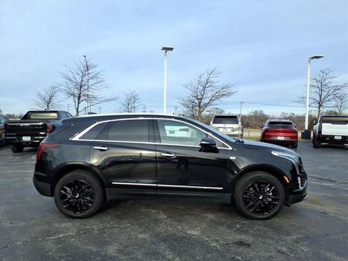 2022 Cadillac XT5 Premium Luxury