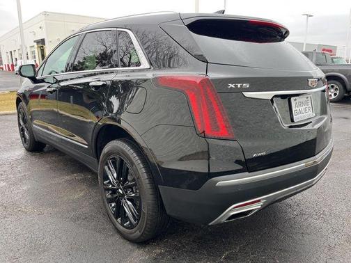 2022 Cadillac XT5 Premium Luxury