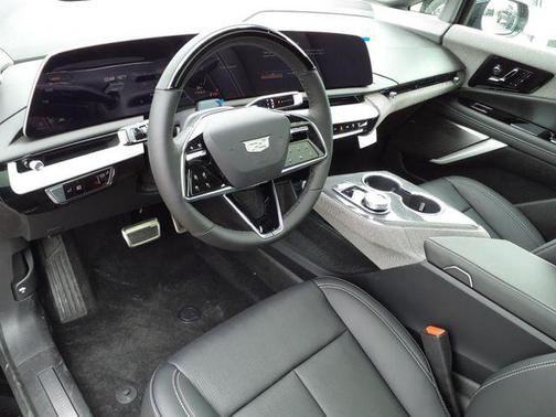 2025 Cadillac OPTIQ Luxury