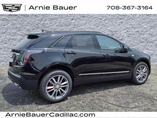 2025 Cadillac XT5 Sport