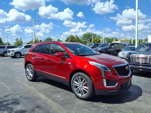 2025 Cadillac XT5 Sport
