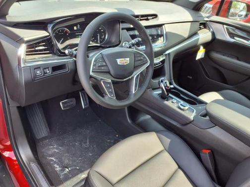 2025 Cadillac XT5 Sport