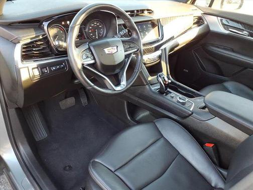 Argent Silver Metallic 2024 Cadillac XT6 Premium Luxury AWD