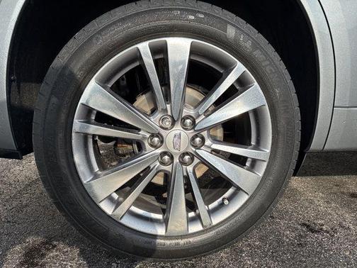 Argent Silver Metallic 2024 Cadillac XT6 Premium Luxury AWD