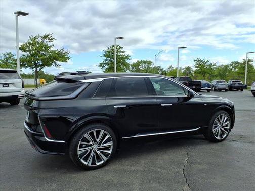 Stellar Black Metallic 2025 Cadillac LYRIQ Luxury