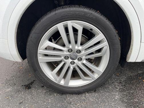 2019 Audi Q5 2.0T Premium Plus