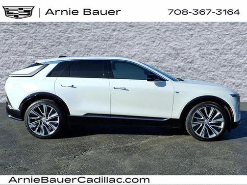 Crystal White Tricoat 2025 Cadillac LYRIQ Luxury