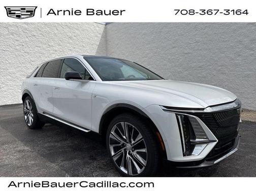 Crystal White Tricoat 2025 Cadillac LYRIQ Luxury