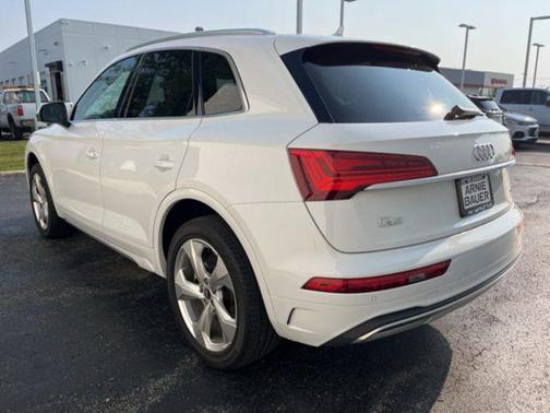2021 Audi Q5 45 Premium Plus